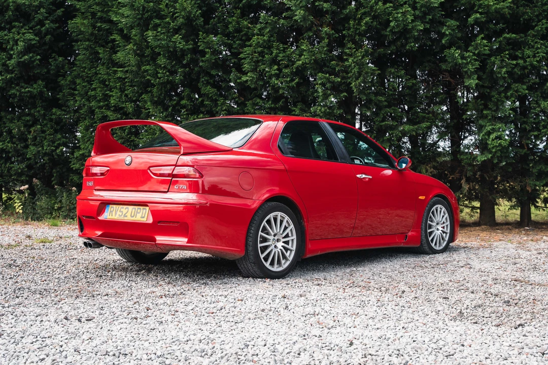 2002 Alfa Romeo 156 GTA - Image 13 of 31