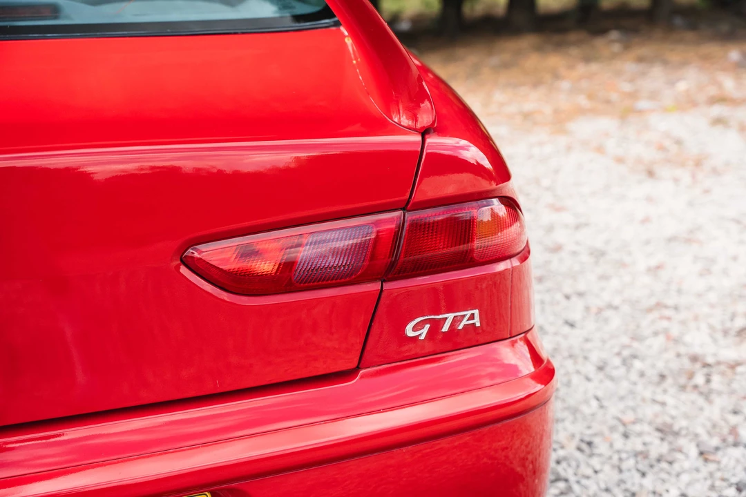 2002 Alfa Romeo 156 GTA - Image 29 of 31