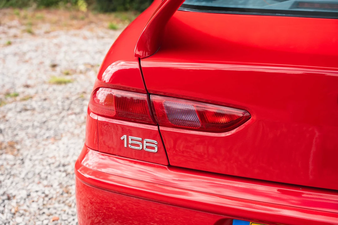 2002 Alfa Romeo 156 GTA - Image 30 of 31