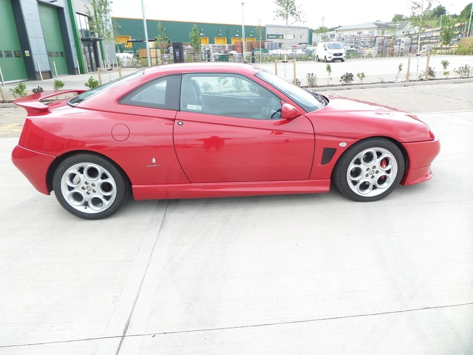 2002 Alfa Romeo 916 GTV & Spider - Image 23 of 30