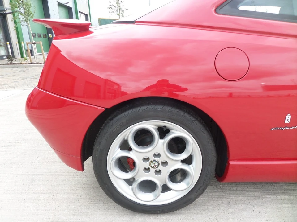 2002 Alfa Romeo 916 GTV & Spider - Image 30 of 30
