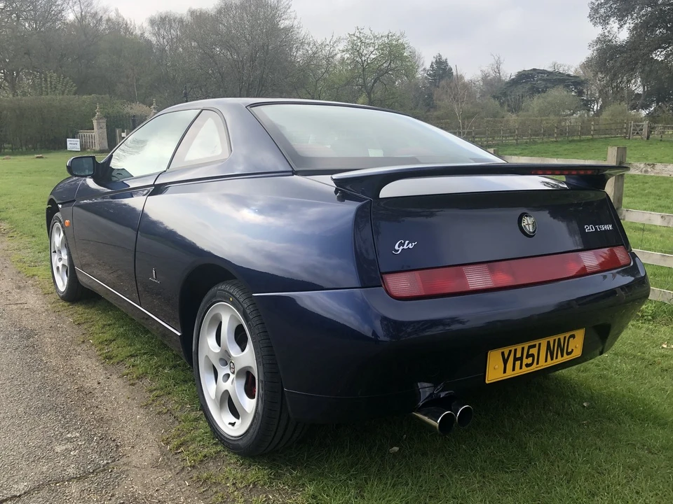 2002 Alfa Romeo 916 GTV & Spider - Image 7 of 30
