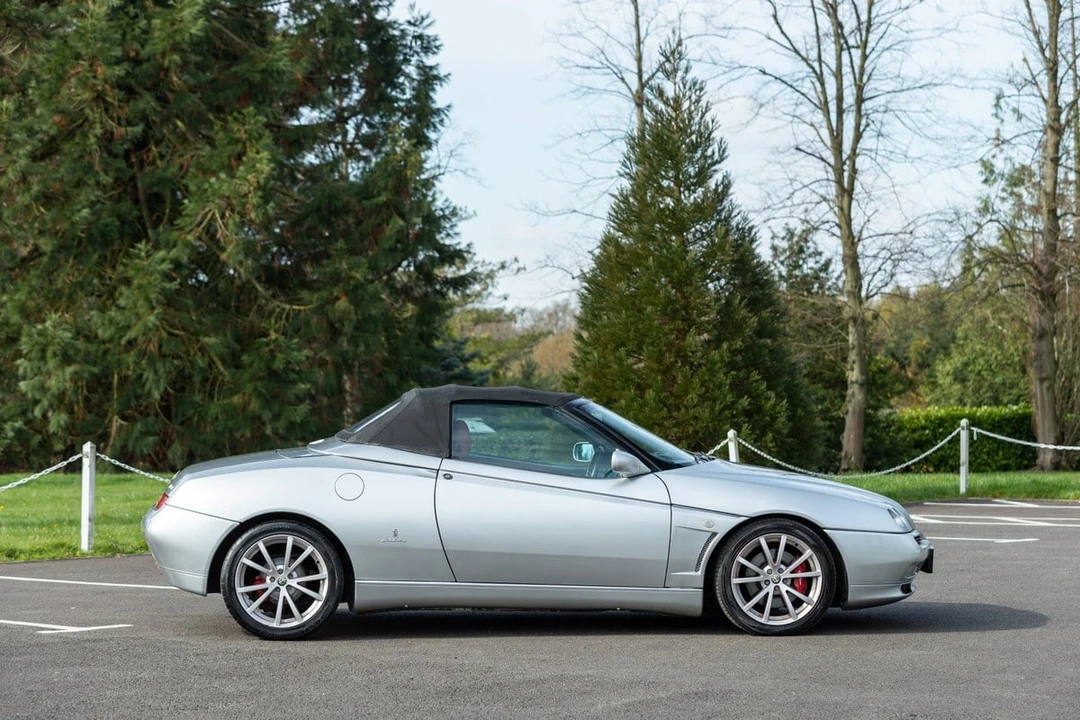 2002 Alfa Romeo 916 GTV & Spider - Image 23 of 30