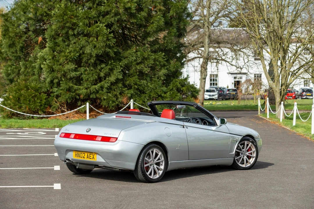 2002 Alfa Romeo 916 GTV & Spider - Image 4 of 30