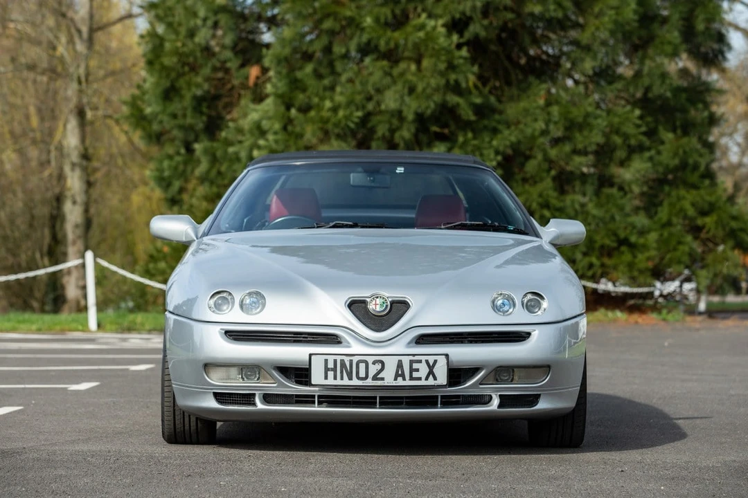 2002 Alfa Romeo 916 GTV & Spider - Image 25 of 30