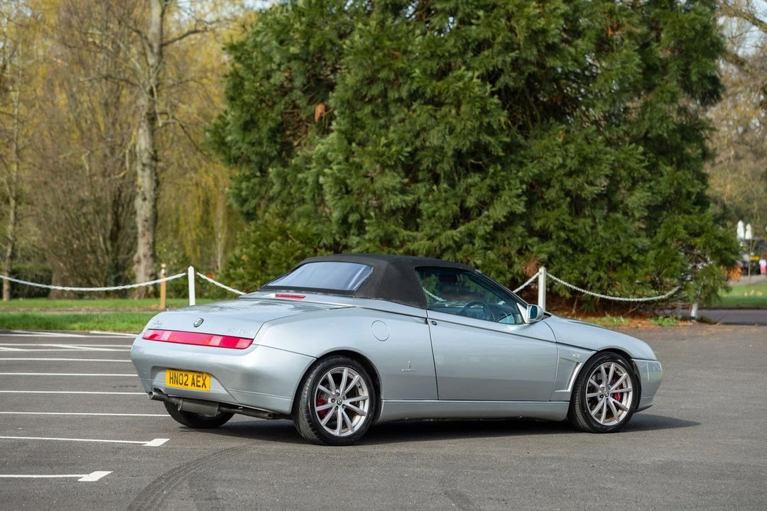 2002 Alfa Romeo 916 GTV & Spider - Image 24 of 30