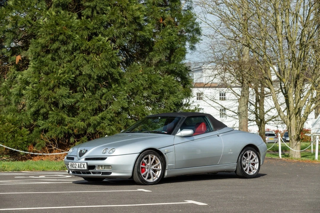 2002 Alfa Romeo 916 GTV & Spider - Image 14 of 30