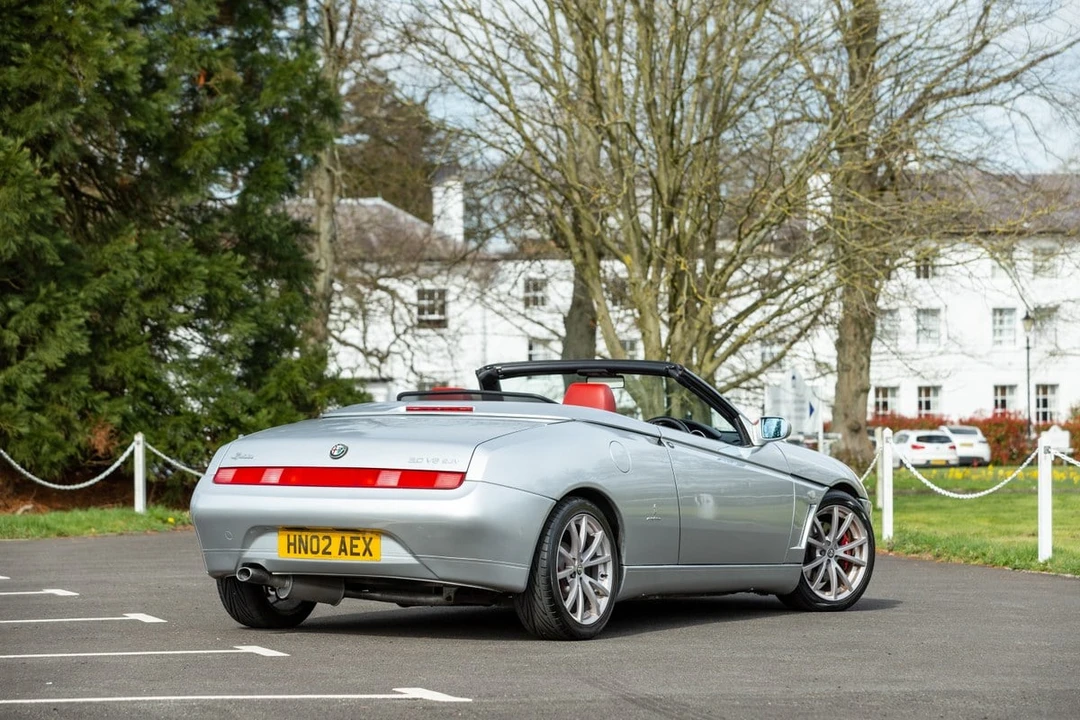 2002 Alfa Romeo 916 GTV & Spider - Image 5 of 30