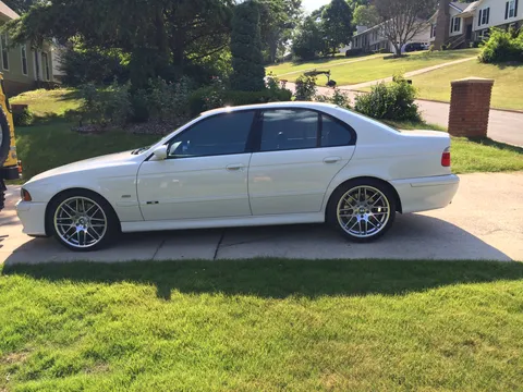 2002 BMW M5