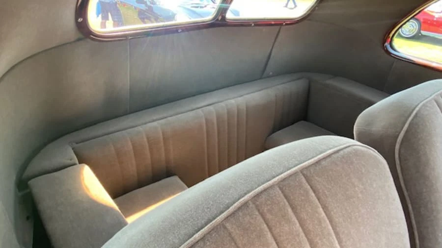 2002 Ford Standard & Deluxe & Super Deluxe - Image 8 of 18