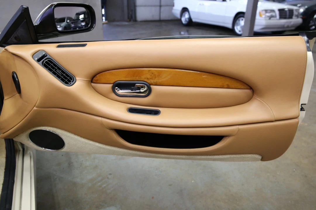 2002 Aston Martin DB7 Vantage - Image 30 of 31