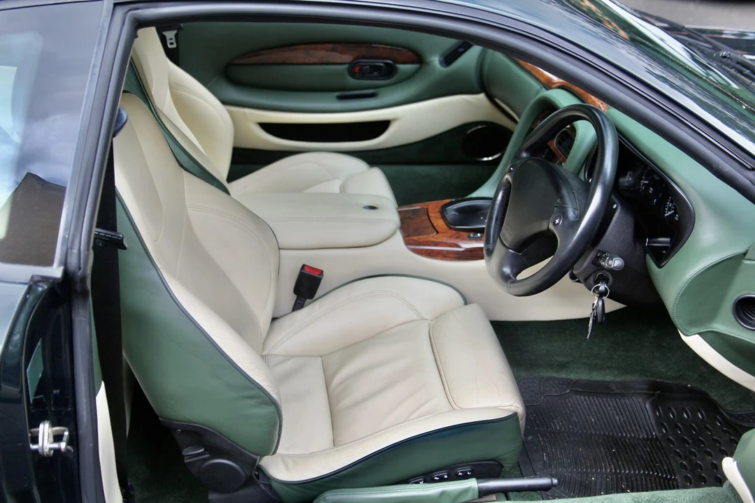2002 Aston Martin DB7 Vantage - Image 29 of 30