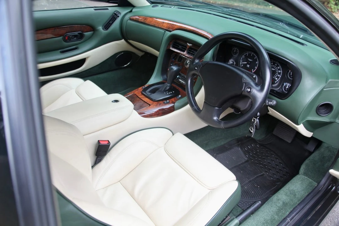 2002 Aston Martin DB7 Vantage - Image 27 of 30