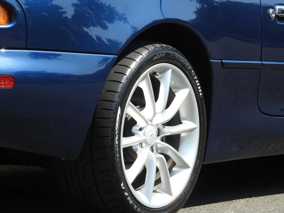 2002 Aston Martin DB7 Vantage - Image 20 of 31