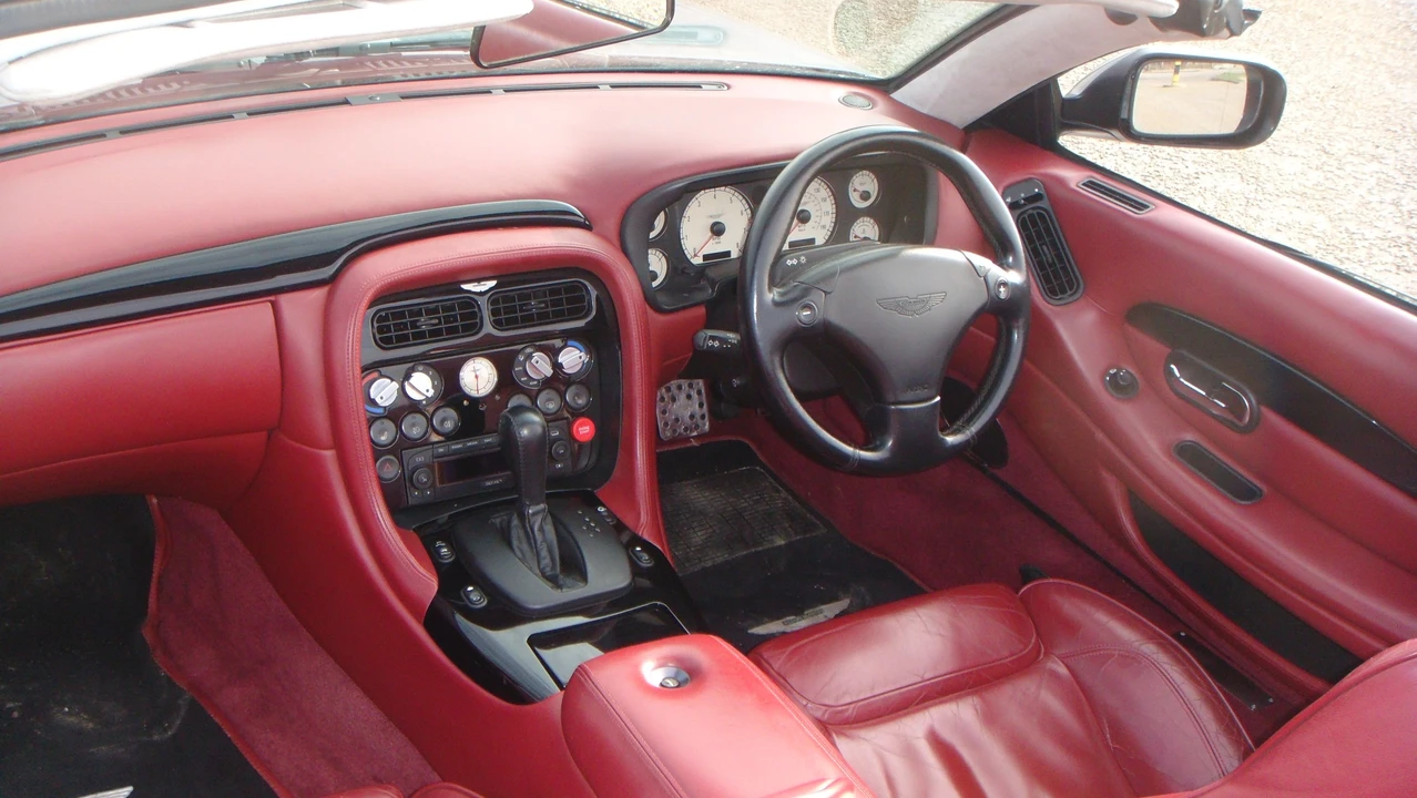 2002 Aston Martin DB7 Vantage - Image 6 of 7