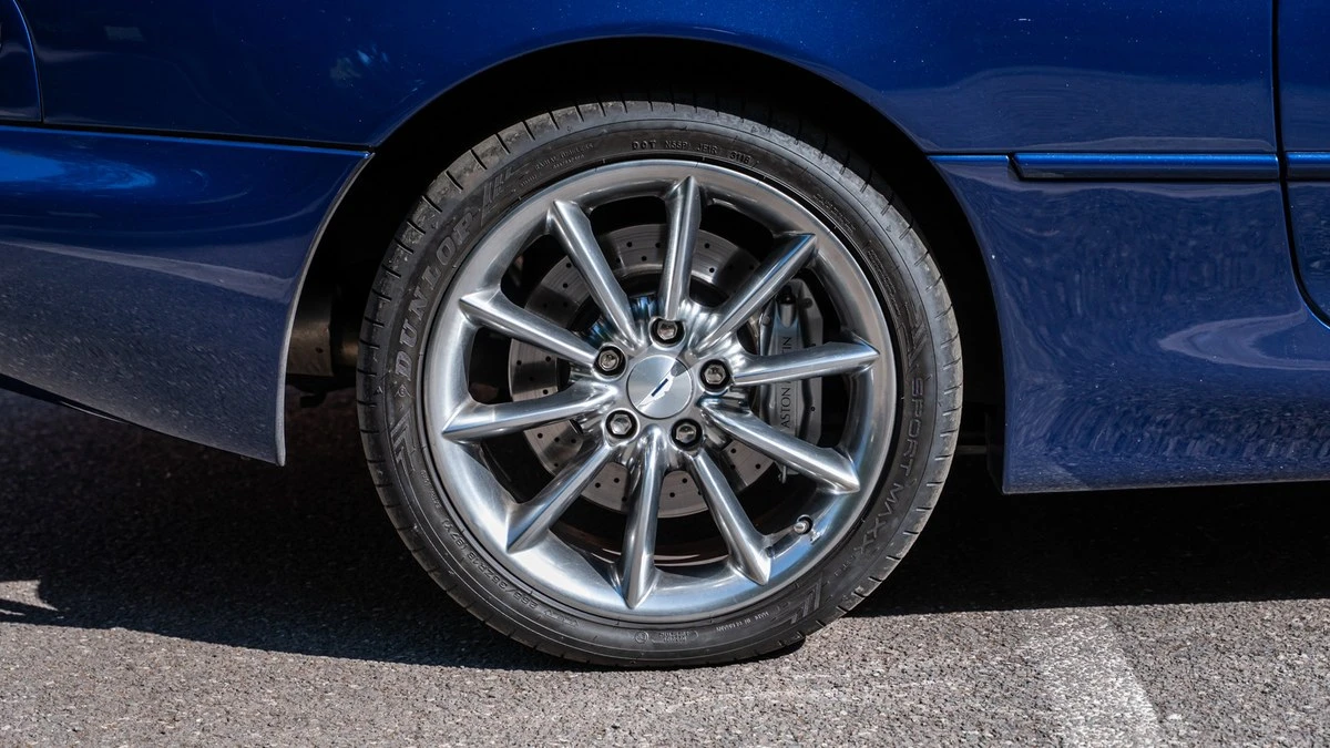 2002 Aston Martin DB7 Vantage - Image 14 of 30