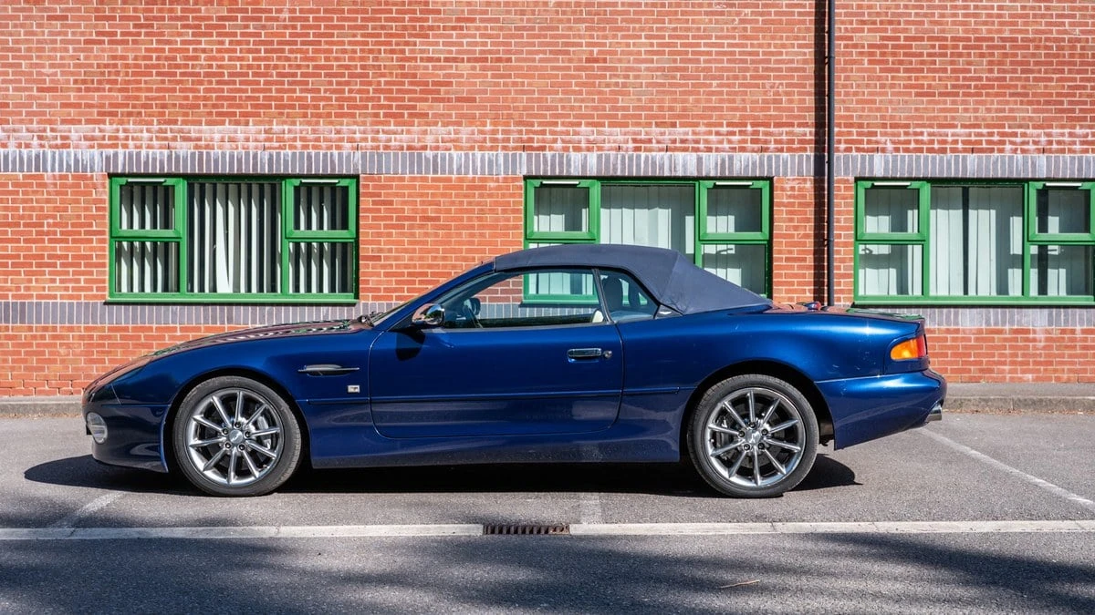 2002 Aston Martin DB7 Vantage - Image 11 of 30