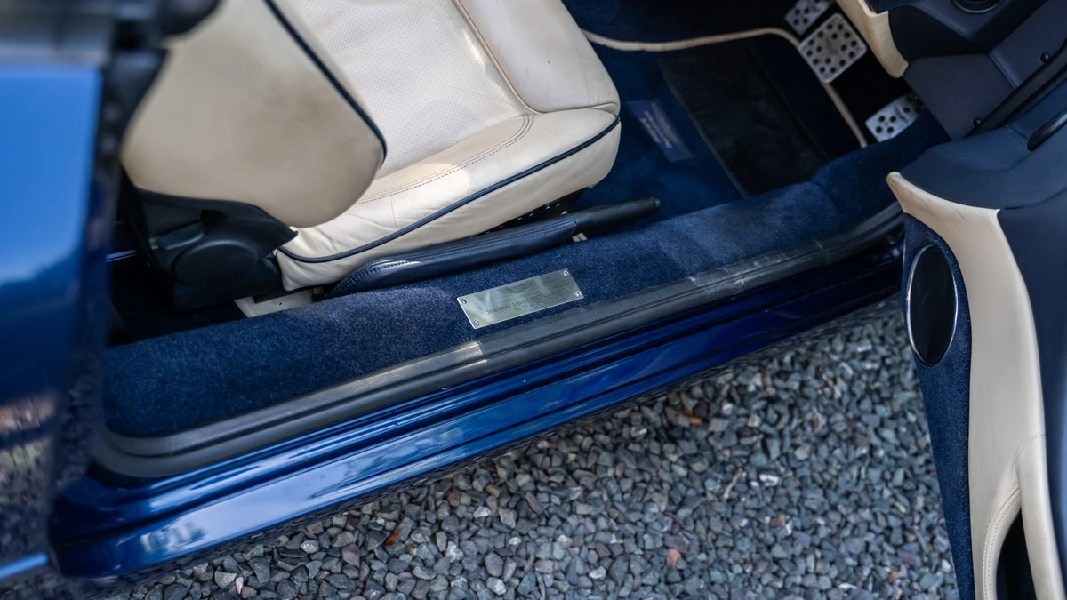 2002 Aston Martin DB7 Vantage - Image 21 of 30