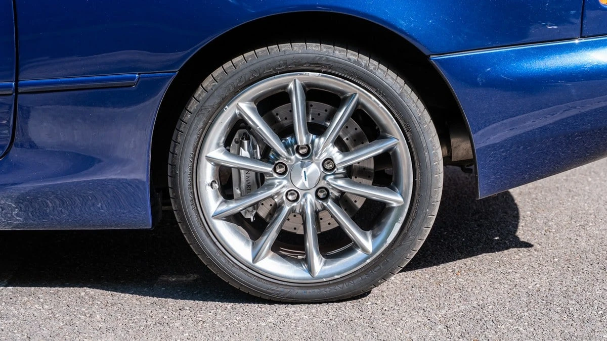 2002 Aston Martin DB7 Vantage - Image 15 of 30