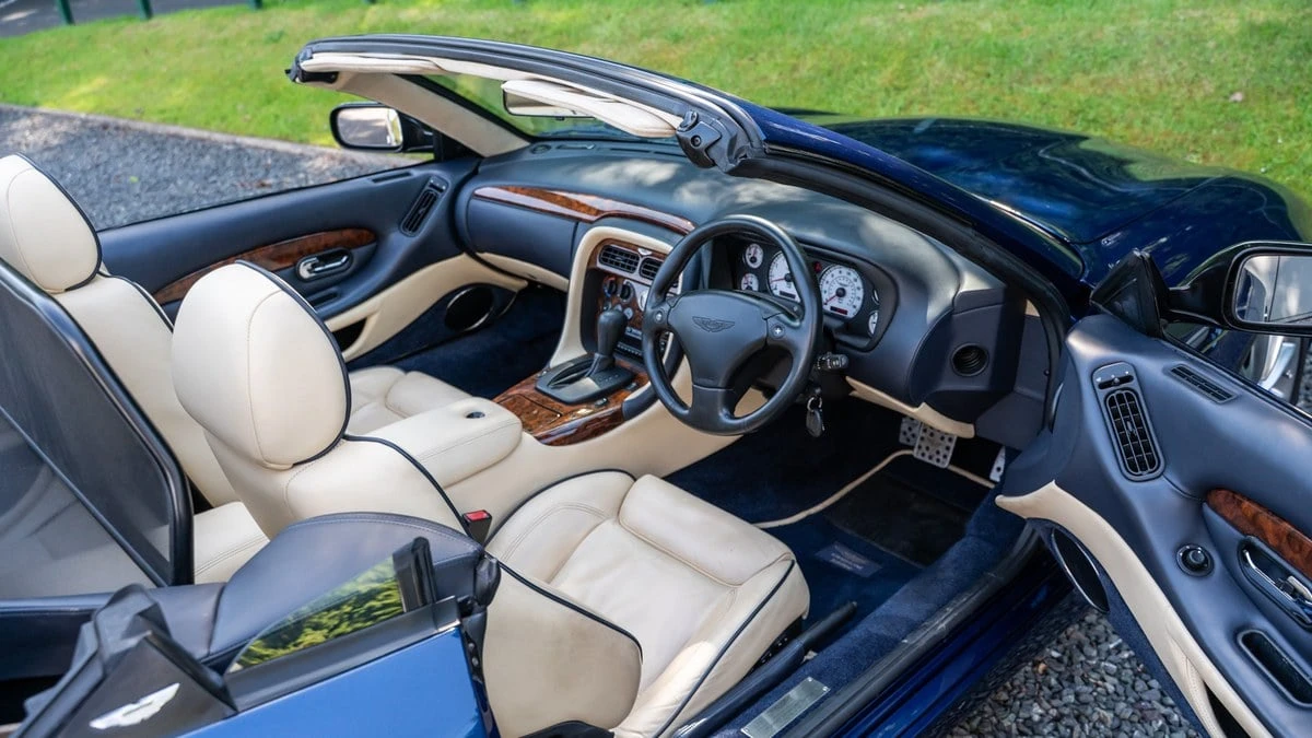 2002 Aston Martin DB7 Vantage - Image 19 of 30