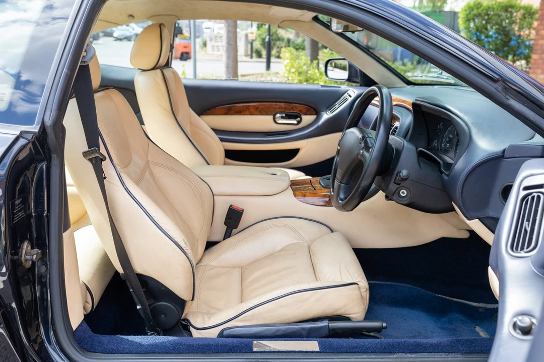 2002 Aston Martin DB7 Vantage - Image 27 of 30