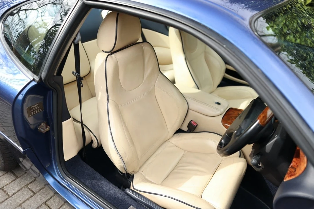 2002 Aston Martin DB7 Vantage - Image 21 of 30