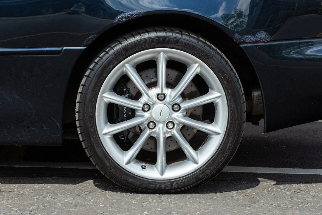2002 Aston Martin DB7 Vantage - Image 24 of 30