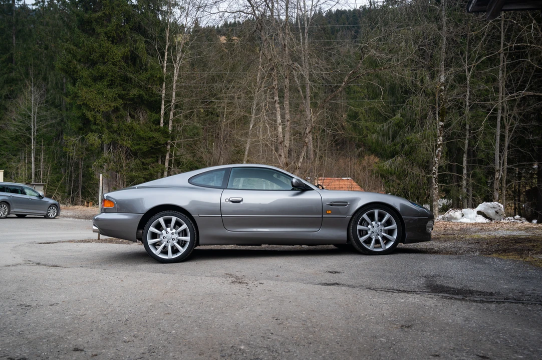 2002 Aston Martin DB7 Vantage - Image 8 of 31