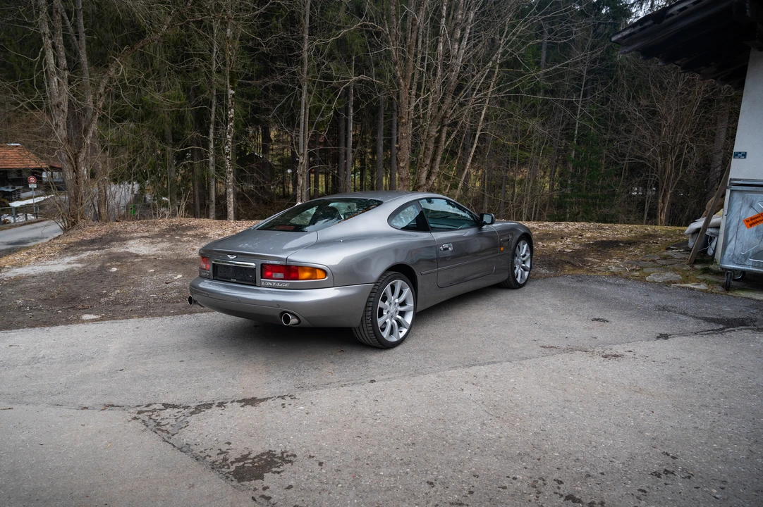 2002 Aston Martin DB7 Vantage - Image 7 of 31
