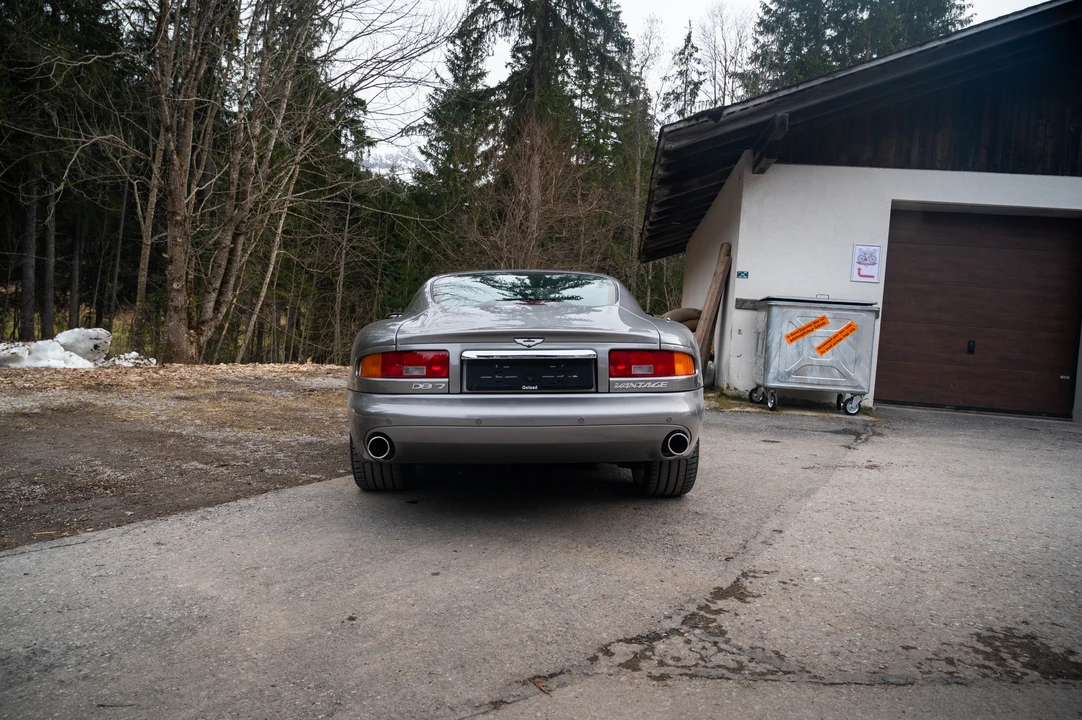 2002 Aston Martin DB7 Vantage - Image 6 of 31
