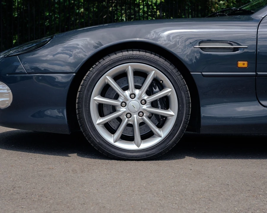 2002 Aston Martin DB7 Vantage - Image 14 of 30