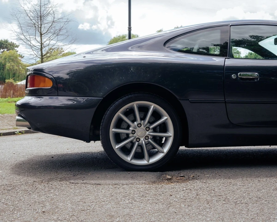 2002 Aston Martin DB7 Vantage - Image 13 of 30
