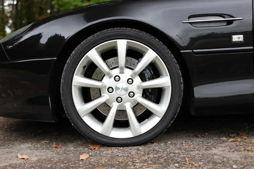 2002 Aston Martin DB7 Vantage - Image 17 of 30