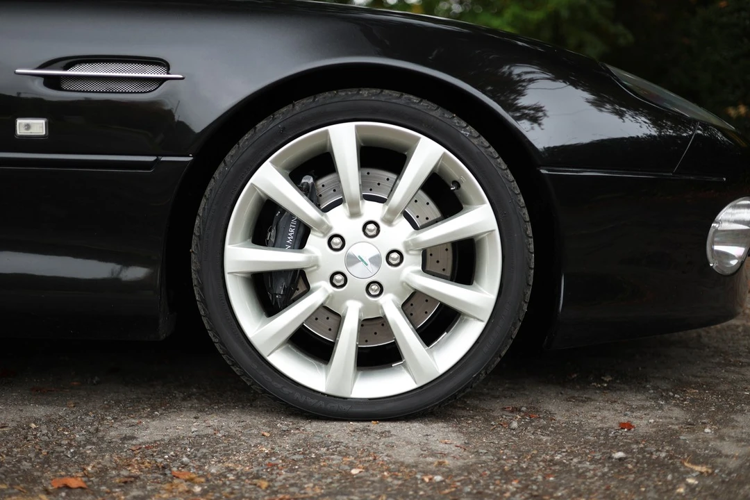 2002 Aston Martin DB7 Vantage - Image 15 of 30