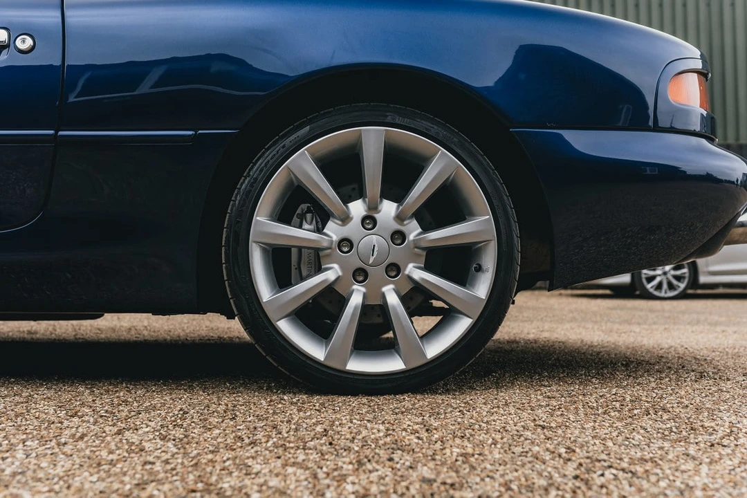 2002 Aston Martin DB7 Vantage - Image 18 of 30