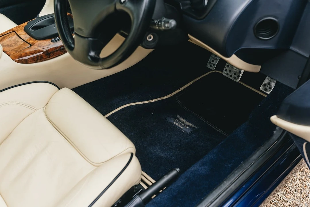 2002 Aston Martin DB7 Vantage - Image 26 of 30