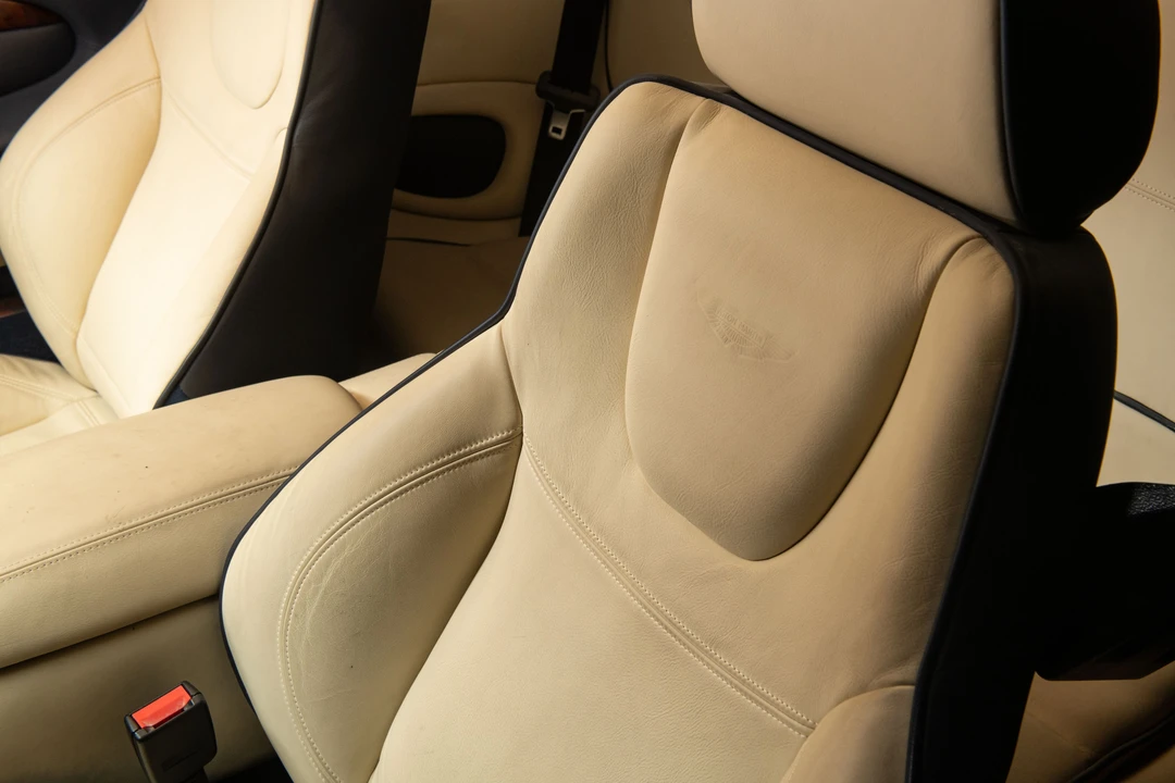 2002 Aston Martin DB7 Vantage - Image 25 of 31