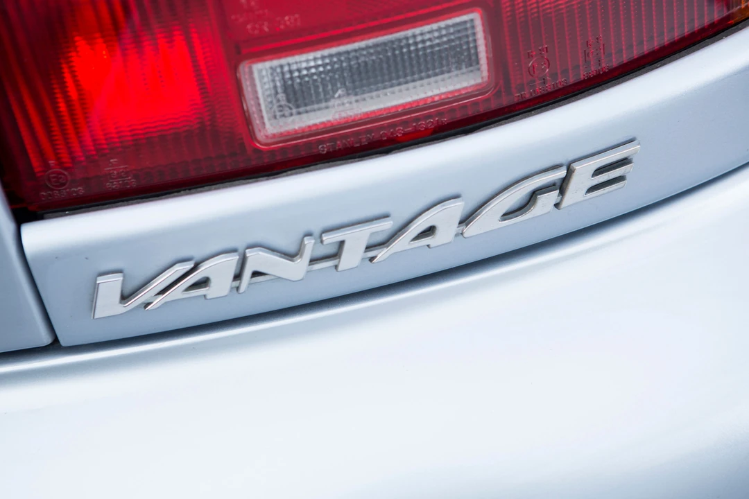 2002 Aston Martin DB7 Vantage - Image 16 of 19