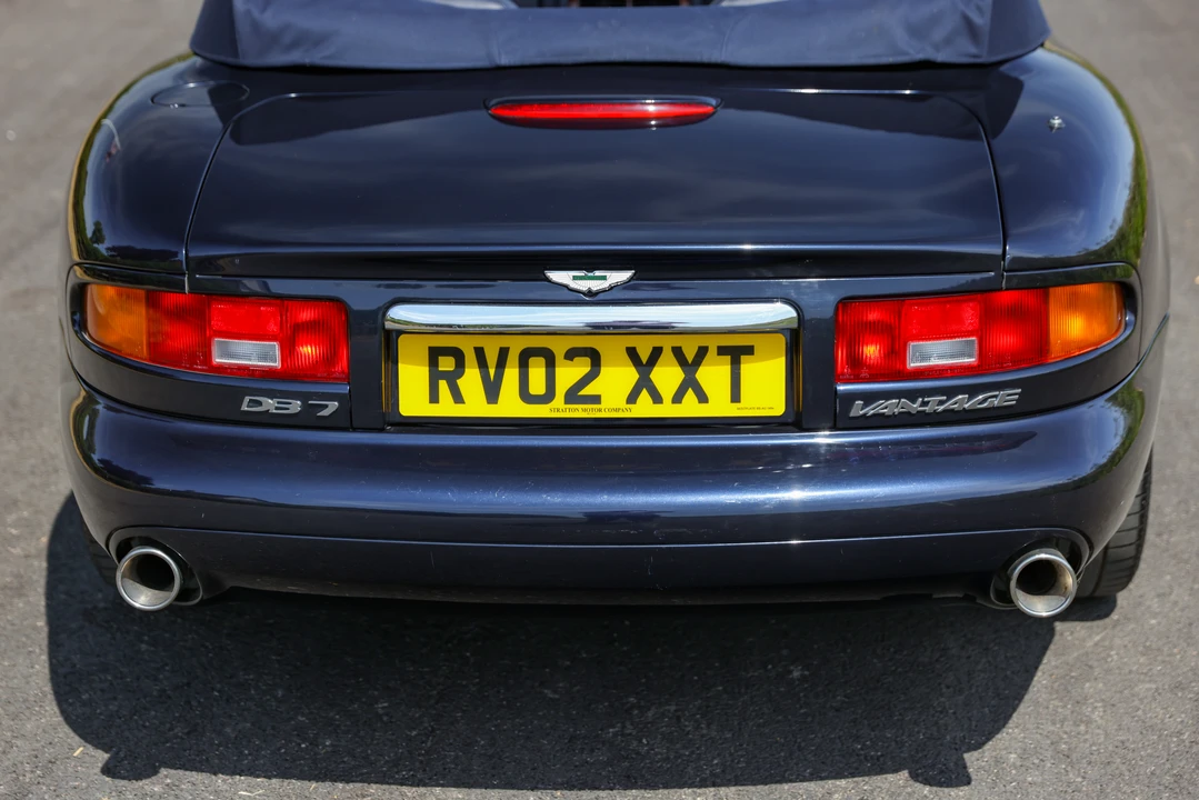 2002 Aston Martin DB7 Vantage - Image 25 of 31