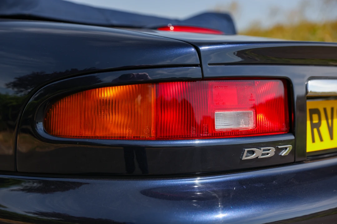 2002 Aston Martin DB7 Vantage - Image 27 of 31