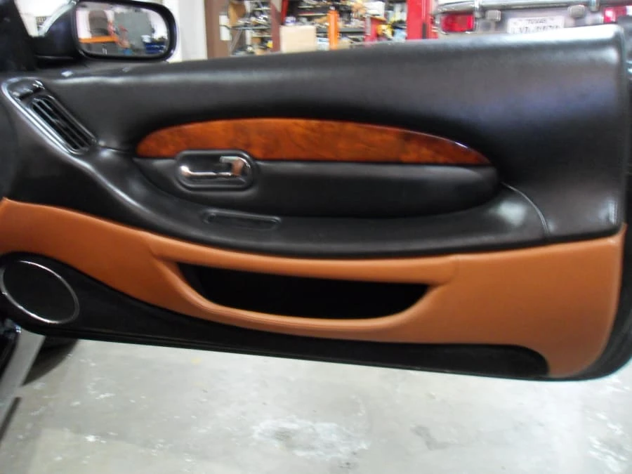 2002 Aston Martin DB7 Vantage - Image 15 of 24