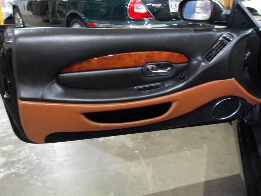 2002 Aston Martin DB7 Vantage - Image 14 of 24