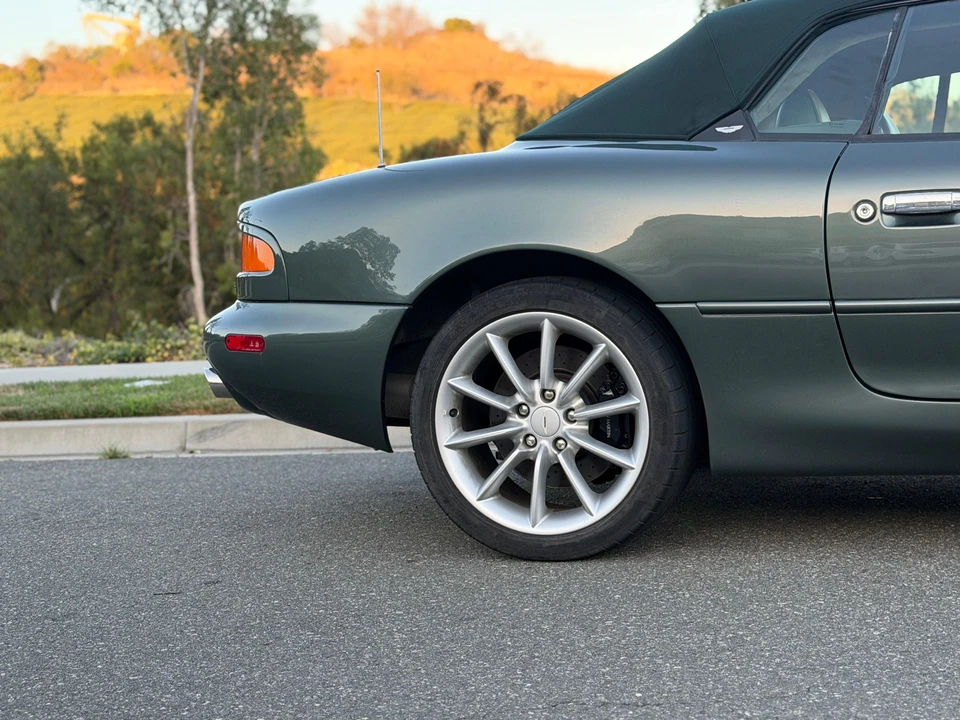 2002 Aston Martin DB7 Vantage - Image 28 of 31