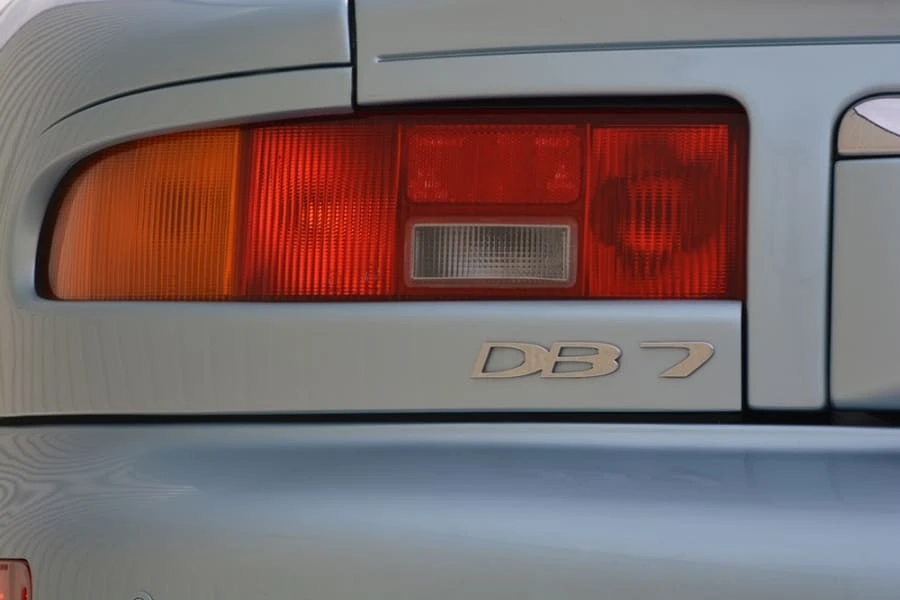 2002 Aston Martin DB7 Vantage - Image 11 of 12