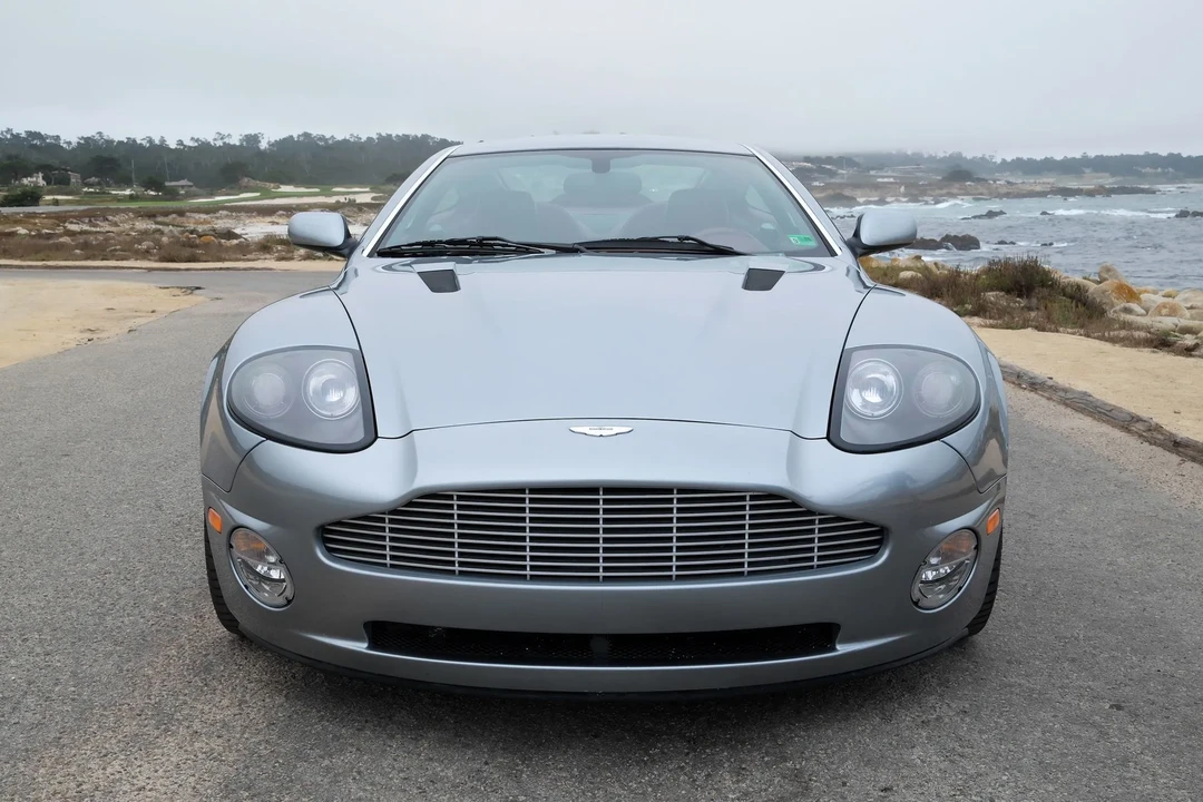 2002 Aston Martin Vanquish 1st Gen - Image 10 of 31