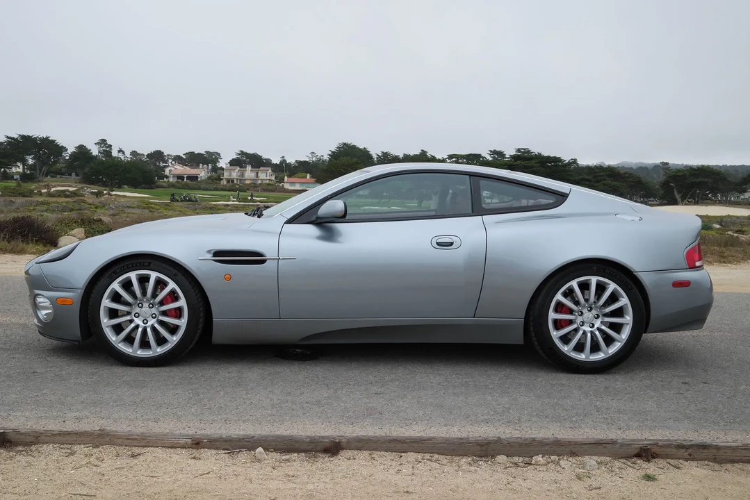 2002 Aston Martin Vanquish 1st Gen - Image 20 of 31