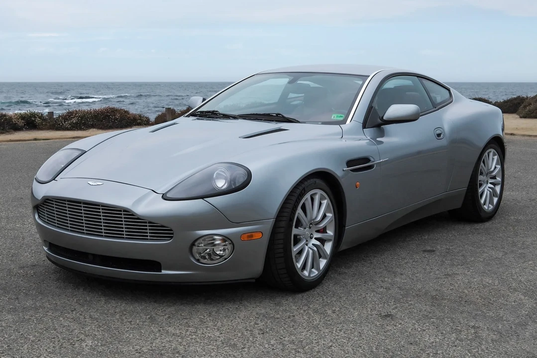 2002 Aston Martin Vanquish 1st Gen - Image 7 of 31