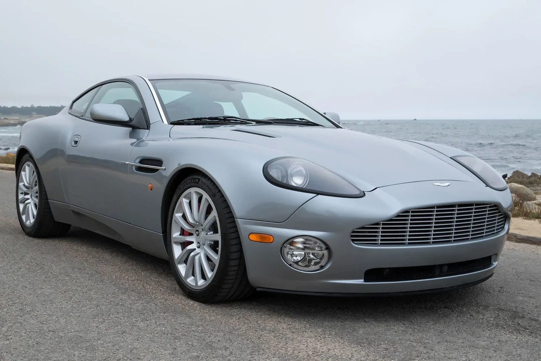 2002 Aston Martin Vanquish 1st Gen - Image 15 of 31