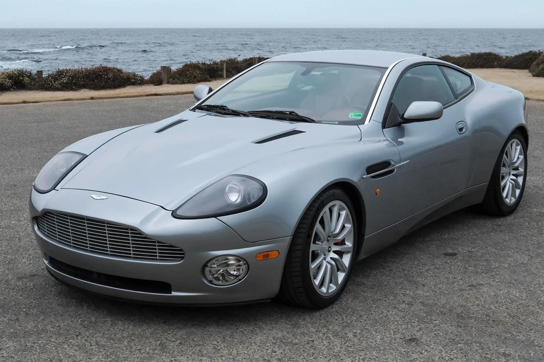 2002 Aston Martin Vanquish 1st Gen - Image 5 of 31