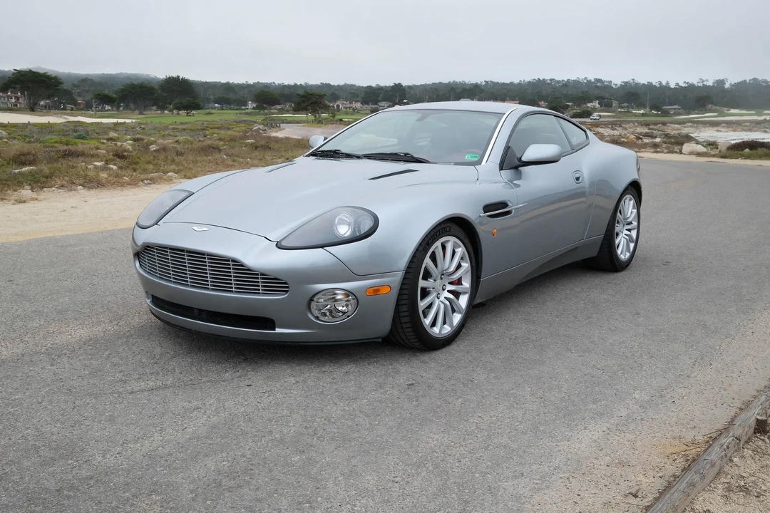 2002 Aston Martin Vanquish 1st Gen - Image 12 of 31
